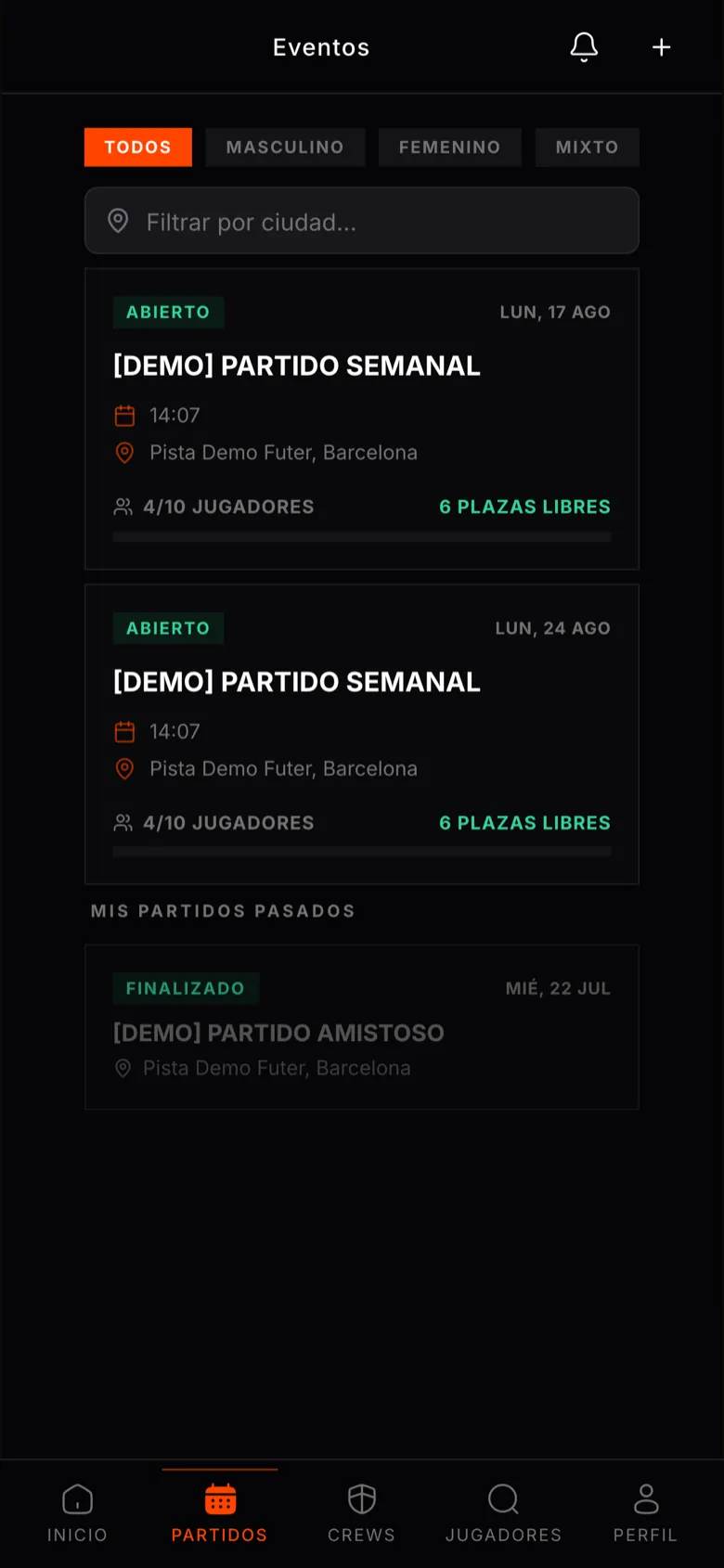 The futer app match list, with filters for men's, women's and mixed games, a city filter, and open matches showing spots left